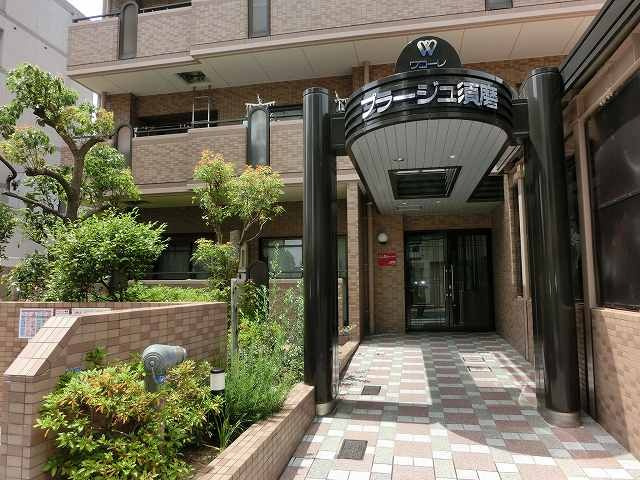 ワコーレプラージュ須磨のエントランス