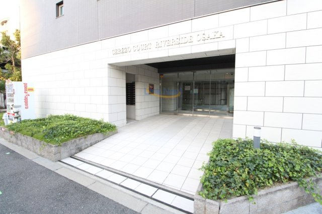 【エントランス】 | セレッソコートリバーサイドOSAKA