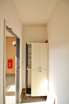 【玄関】 | ラルジュテールB