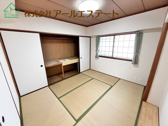 ロワイヤル京見橋の和室