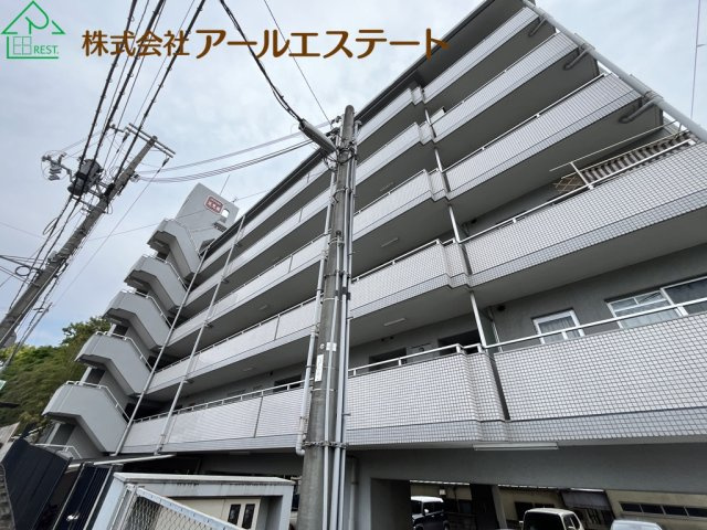 ロワイヤル京見橋の外観