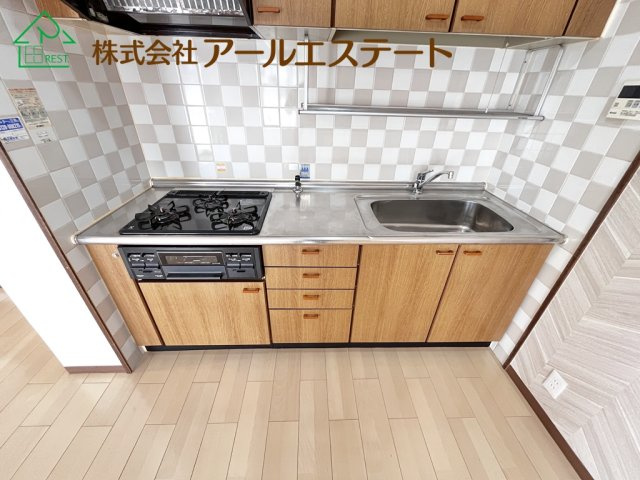 ロワイヤル京見橋のキッチン