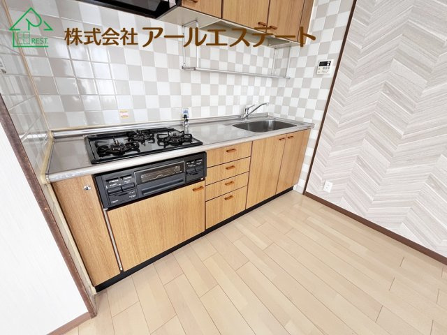 ロワイヤル京見橋のキッチン