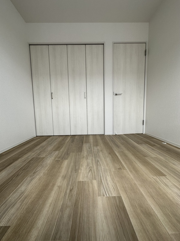 グランメゾンⅢの洋室|落ち着いた色調の洋室です