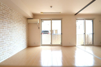 【居間・リビング】 | メゾンシャルマン