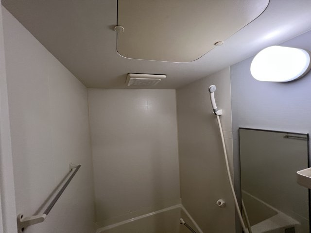 シェーンタール須磨の浴室