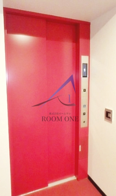 プレール・ドゥーク練馬中村橋のその他共用部分|エレベーターです。