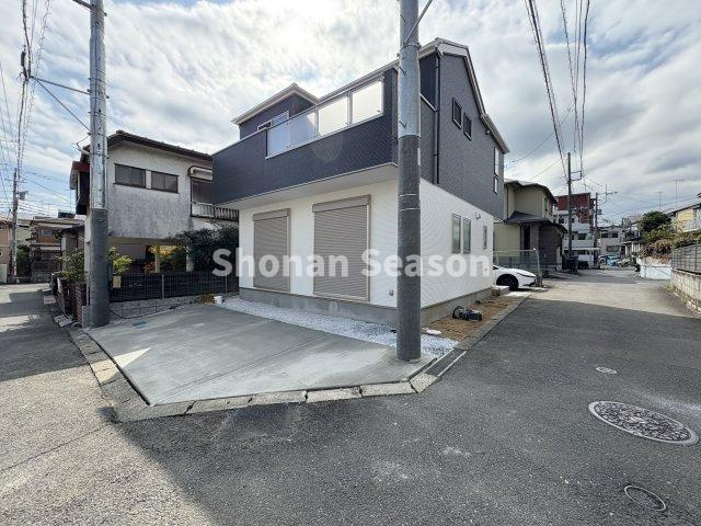 【外観】 | 隣接する建物が少なく、開放的な１号棟！ぜひご検討くださいませ♪