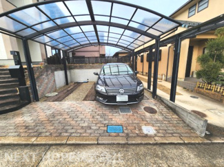 【駐車場】 | カーポート付きです♪並列駐車２台分有り！