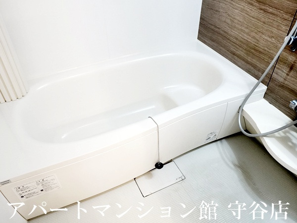 エバーグリーンの浴室