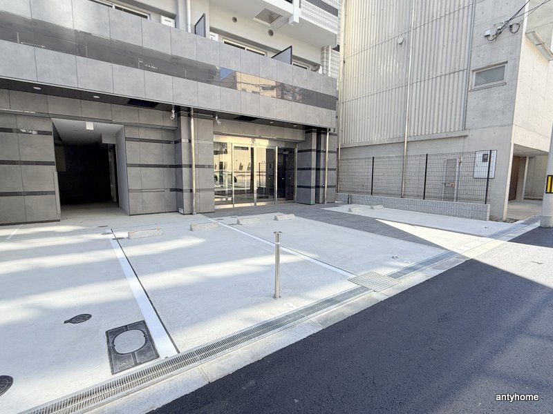 Alivis都島北通　仲介手数料無料の駐車場