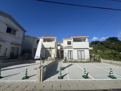 【外観】 | 南城市知念久手堅（全4棟）C号棟 | C号棟　並列駐車3台可♪