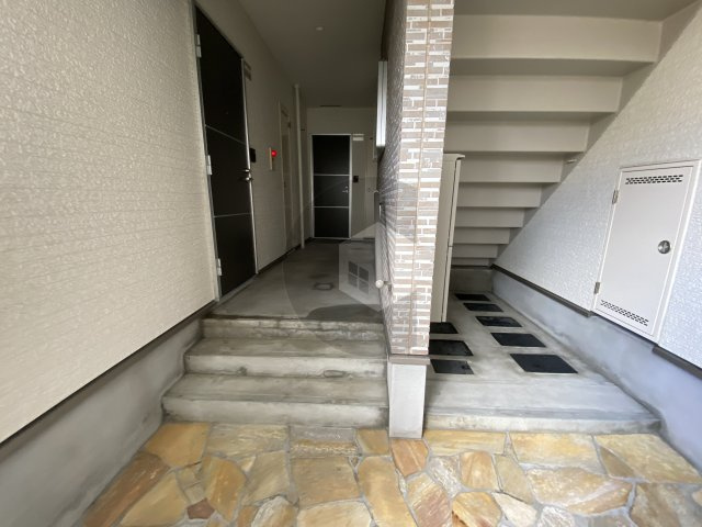 フジパレス瓜生堂のロビー