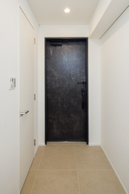 シャトレ信濃町の玄関|※写真は同タイプ住戸です。
