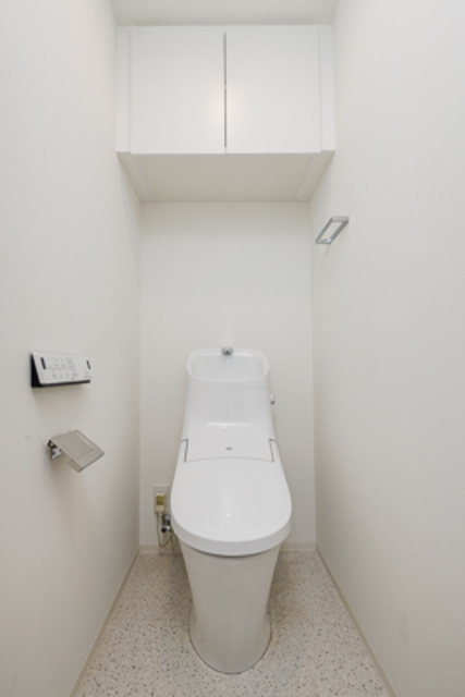 シャトレ信濃町のトイレ|※写真は同タイプ住戸です。