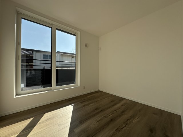 神戸市西区竜が岡2丁目新築戸建１号地の洋室