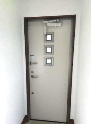 【玄関】 | ベルーガ下北沢