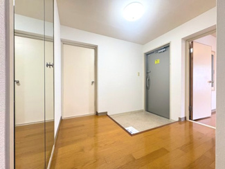 【玄関】 | プレステージ新千里西町　２号館