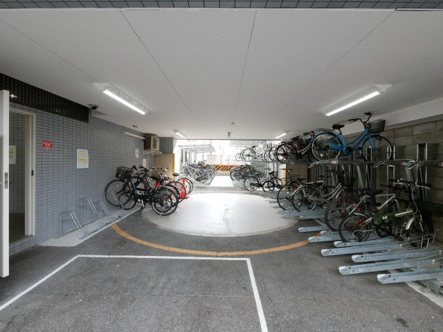 大阪市浪速区大国３丁目の賃貸マンションの駐車場