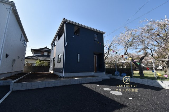 Cradlegarden　 ひたちなか市平磯遠原町　第2　1の駐車場|並列駐車可能なカースペースを確保。毎日のお車の出し入れがストレスなく行えます！
内覧可能です。ご予約はHPから、またお電話でも、お気軽にどうぞ。