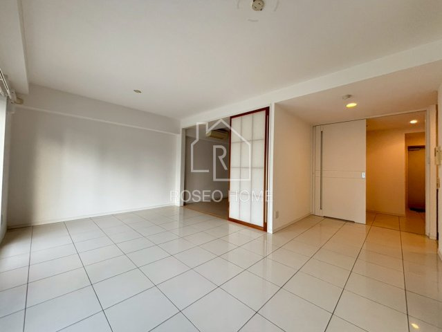 G-FLATの居間・リビング