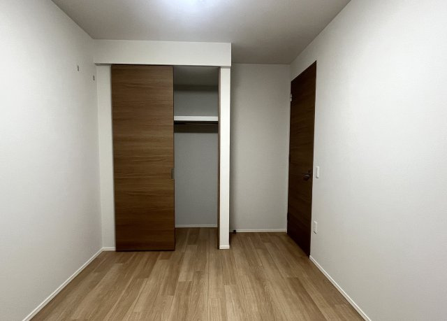 ドレッセ南町田  シエルコートの収納|洋室6.5帖　クローゼット