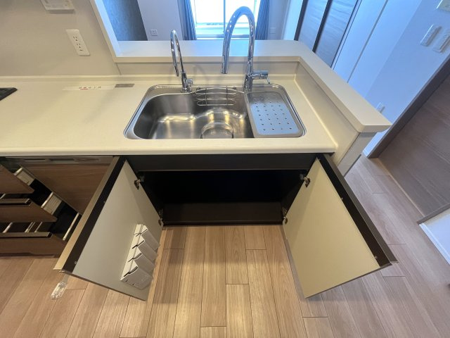 ドレッセ南町田  シエルコートの収納|浄水器（アンダーシンク）