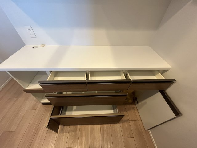 ドレッセ南町田  シエルコートの収納|キッチンの収納充実してます。