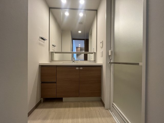 ドレッセ南町田  シエルコートの独立洗面台
