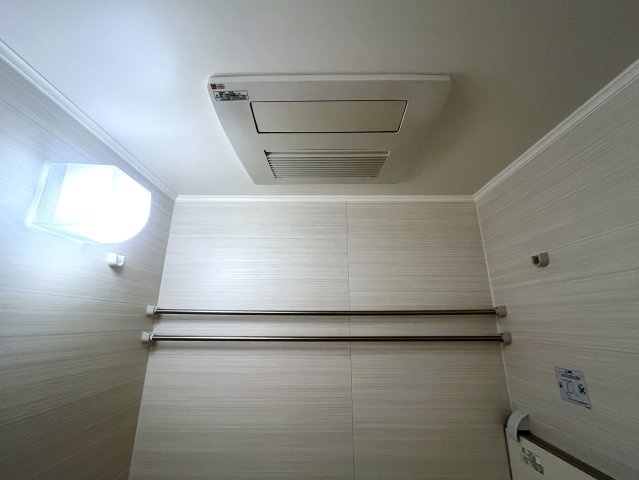 ドレッセ南町田  シエルコートの設備|雨の日もうれしい浴室乾燥機つき。