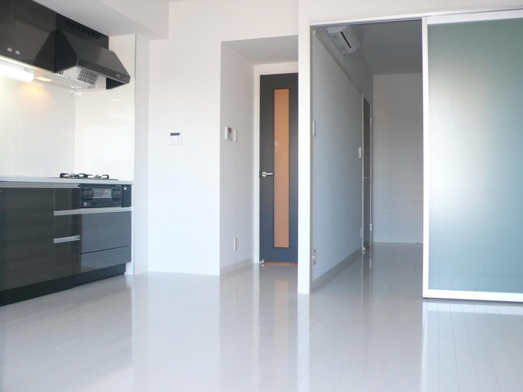 福信館の居間・リビング