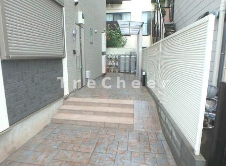 ワイズときわ台のエントランス