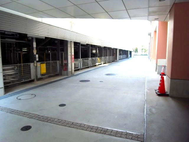 キャナルファーストタワー　27階　角　部屋　リ　フォーム済の駐車場