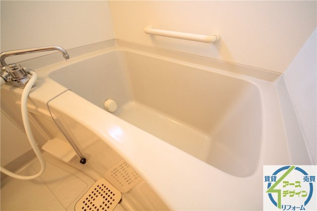 アルパポンテ一番館の浴室|※類似部屋