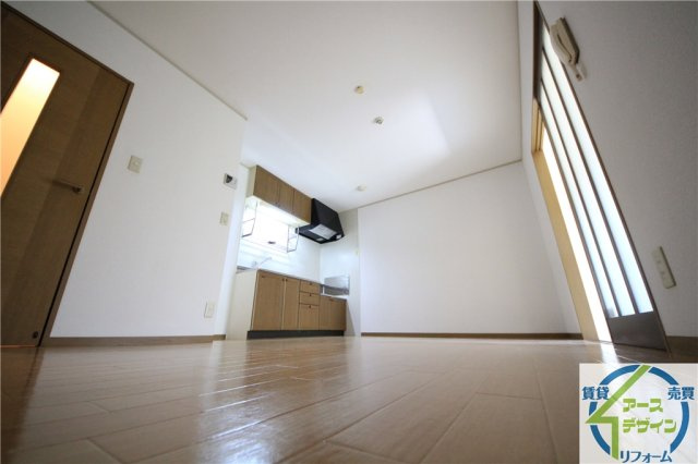 アルパポンテ一番館の居間・リビング|※類似部屋