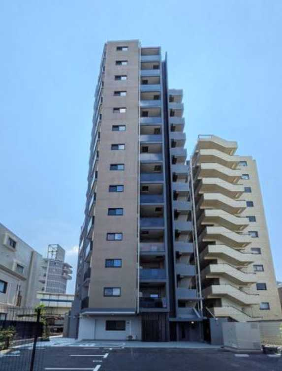 グレーシアフィット三軒茶屋　築浅　ペット相談　駐車場の外観