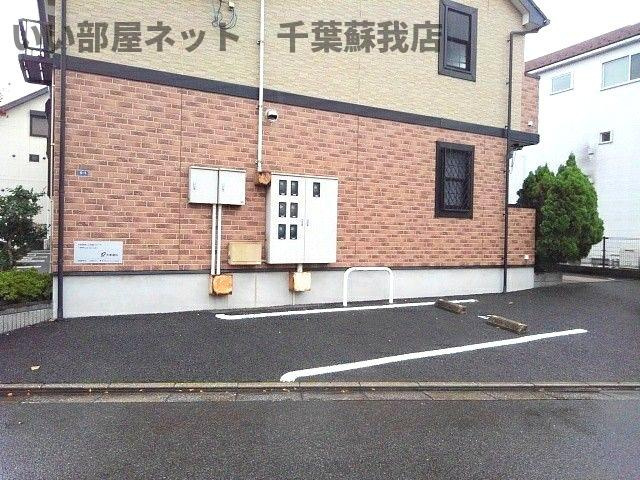 パークサイド水草の駐車場|駐車場に車を止められます