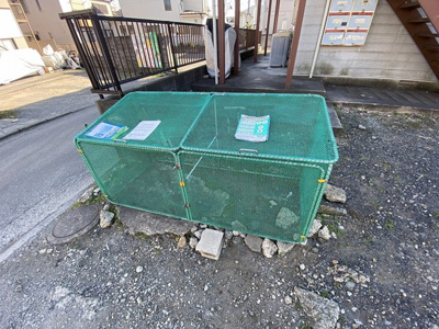 【その他共用部分】 | ハイム愛花D | 敷地内ごみ置き場でごみ出しもらくらく～♪忙しい社会人さんや学生さんにもうってつけ！