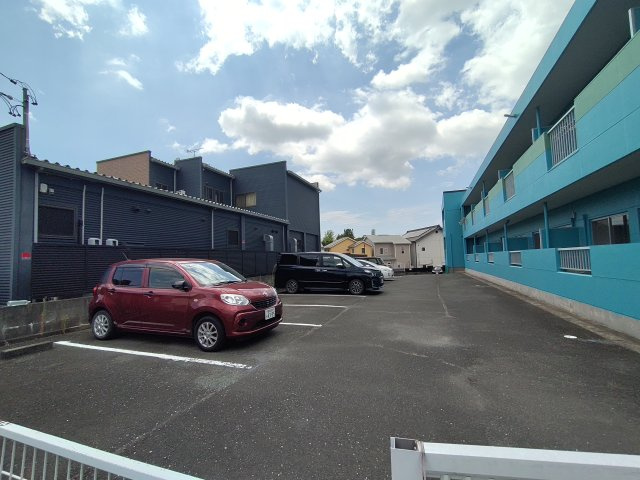 サンヒル鷹丘の駐車場