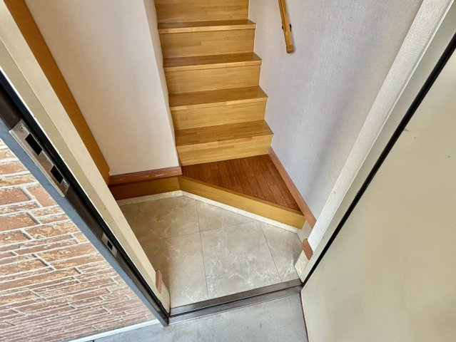 メゾン・アラモードの玄関