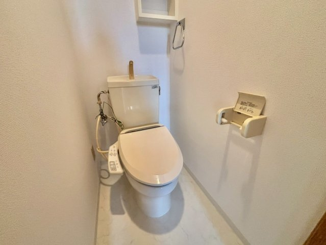 メゾン・アラモードのトイレ