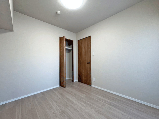 ダイアパレス萩野町の洋室