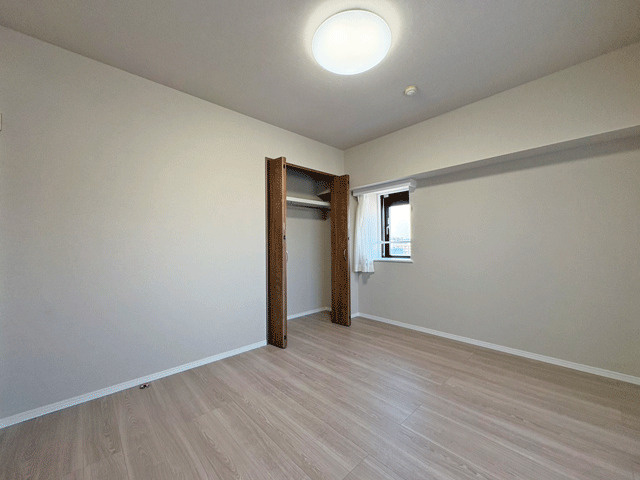 ダイアパレス萩野町の洋室