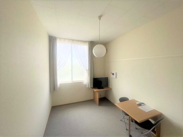 レオパレスＡｎｇｅｌｓⅡの寝室|使いやすく機能的なお部屋