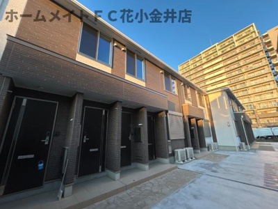 【エントランス】 | ラ・レコルト | 外観写真（昼）