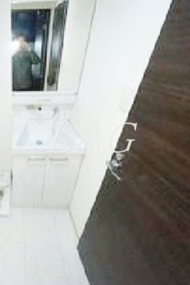 【洗面所】 | フルーリール | 洗面台です。