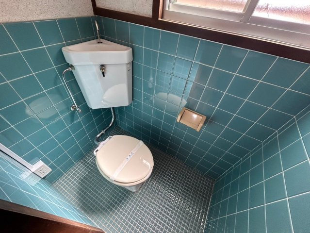 舞子坂3丁目戸建のトイレ