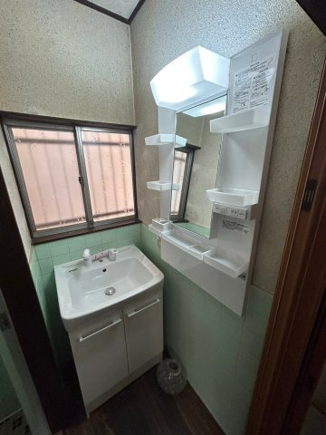 舞子坂3丁目戸建の洗面所