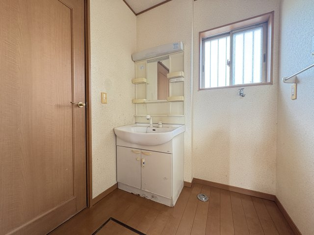【独立洗面台】 | 寄居町用土　中古戸建