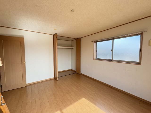 【寝室】 | 寄居町用土　中古戸建